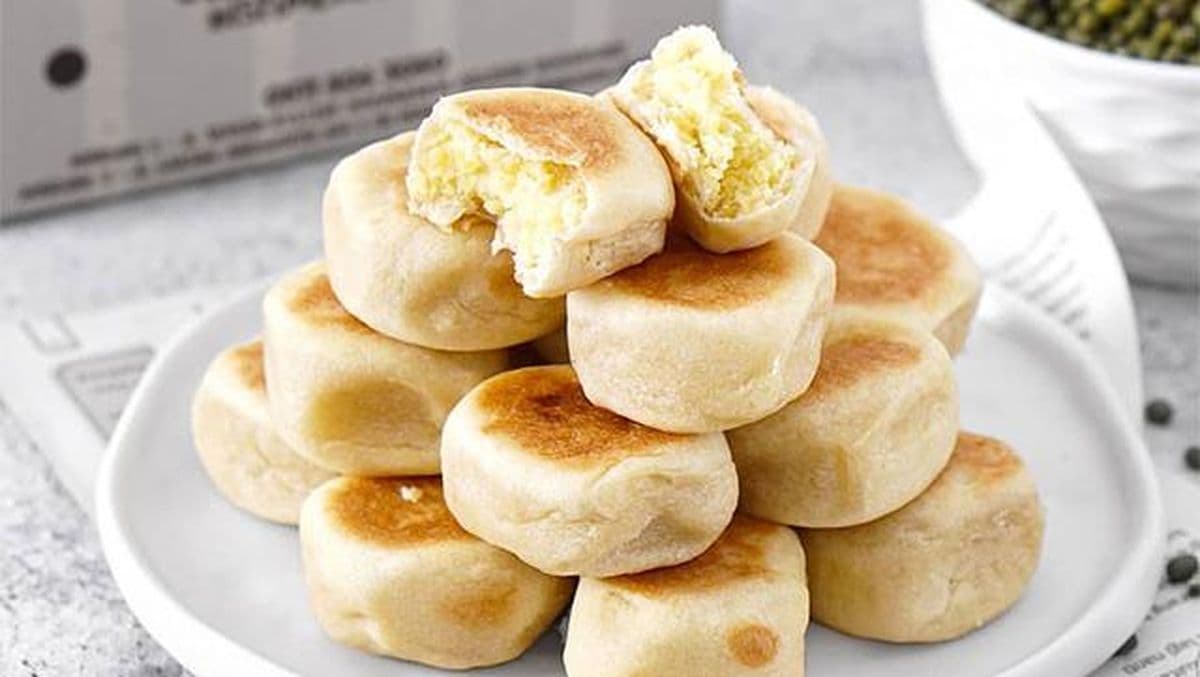 Bakpia — iconic Yogyakarta sweet pastry snack