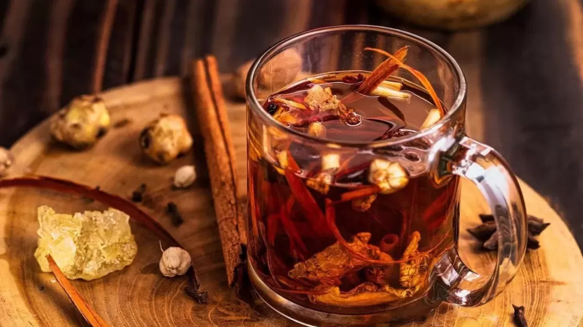 Wedang Uwuh — spiced herbal tea made from leaves, twigs, and roots